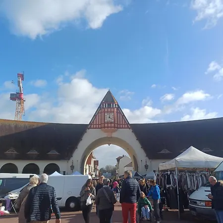 別荘 Maison 12-14 Pers Centre, Plage, Terrasse, 10 Lits