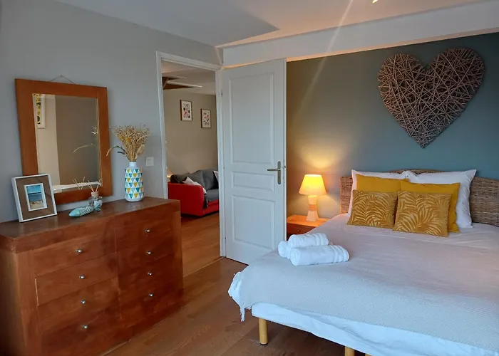 Hébergement de vacances Maison Albion, Plein Centre, Espace Et Confort *