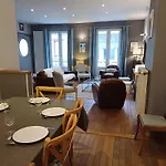 Maison 12-14 Pers Centre, Plage, Terrasse, 10 Lits 別荘